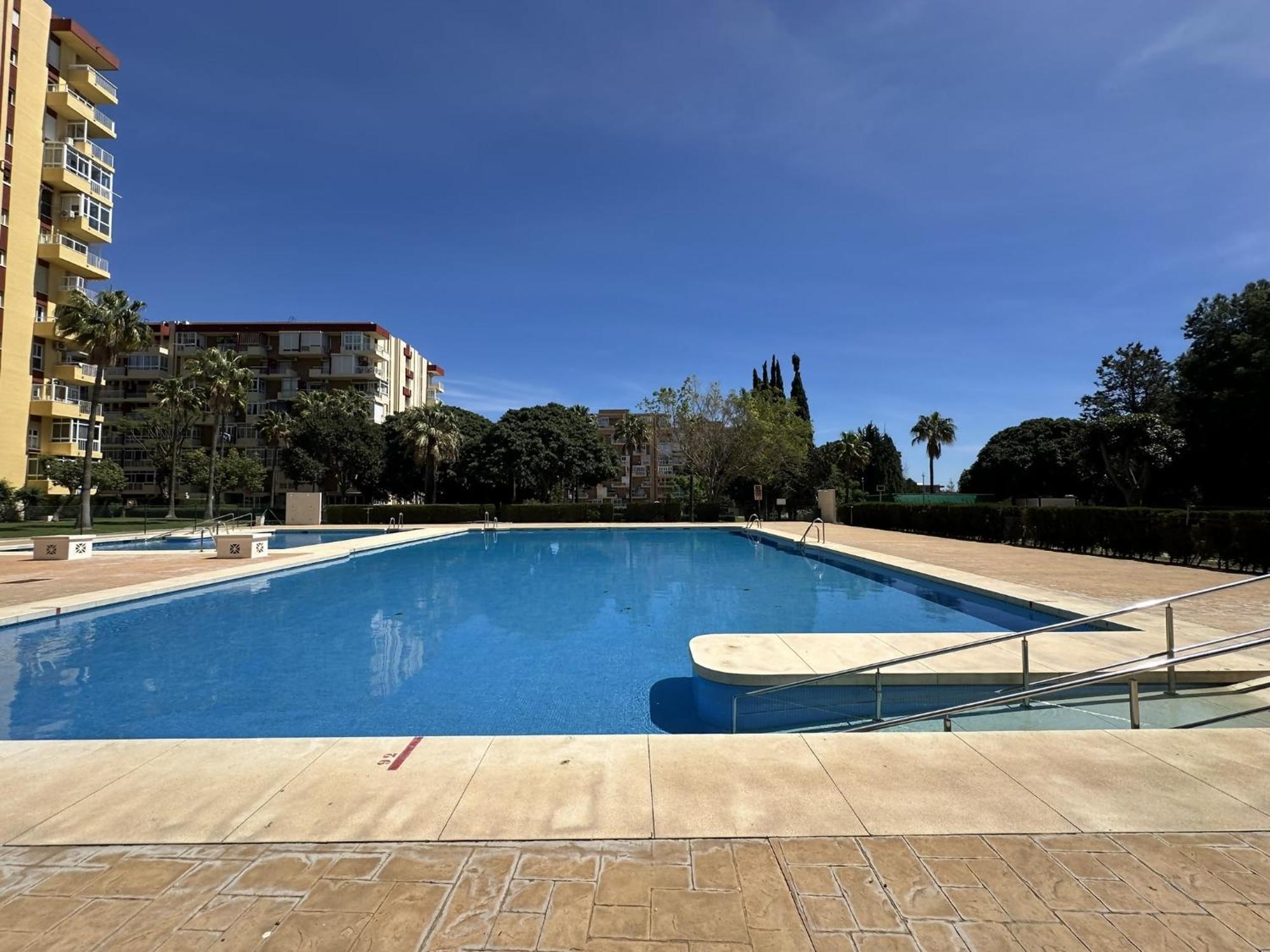 Estudio Agata Con Piscina A 800M De La Playa Benalmádena Exterior photo