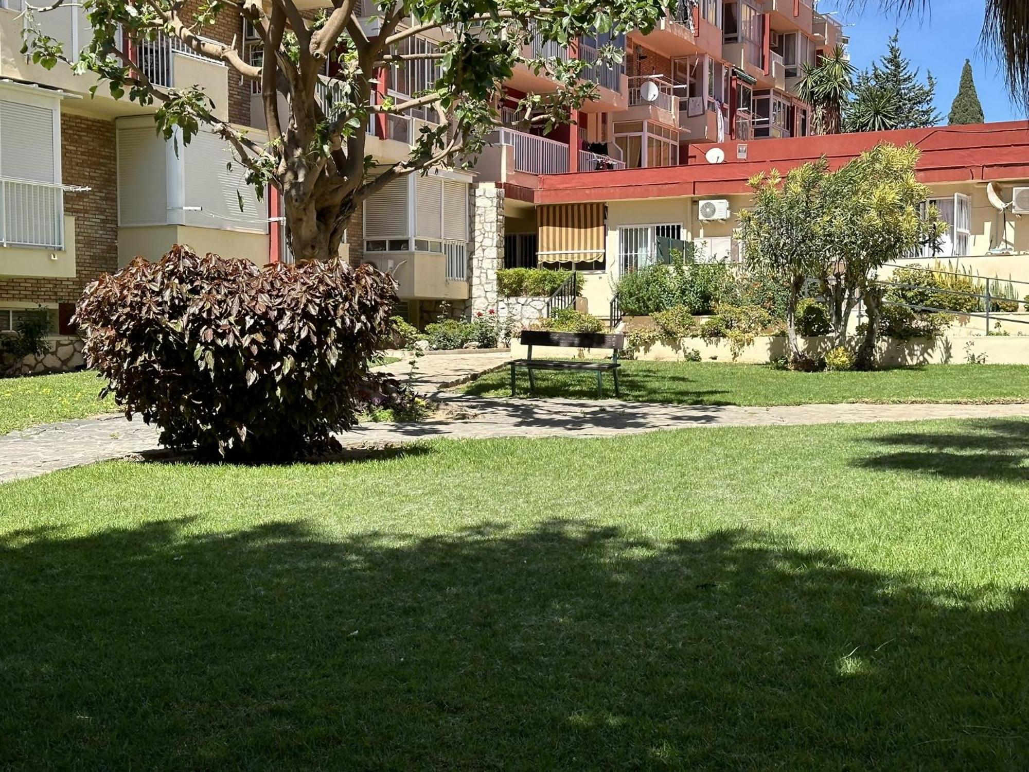 Estudio Agata Con Piscina A 800M De La Playa Benalmádena Exterior photo